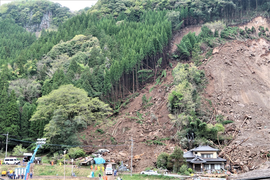 中津市土砂災害 耶馬渓土砂災害 雨なし土砂災害 現地調査 写真レポート 山村武彦